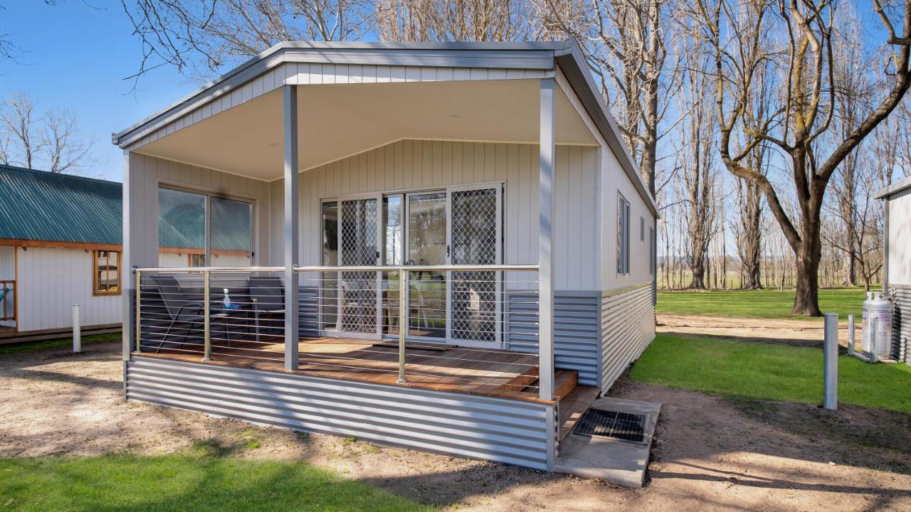 Colac Colac Caravan Park Corryong ภายนอก รูปภาพ
