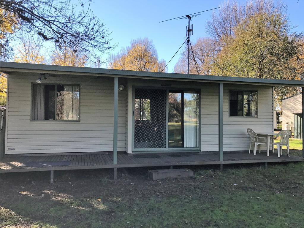 Colac Colac Caravan Park Corryong ภายนอก รูปภาพ