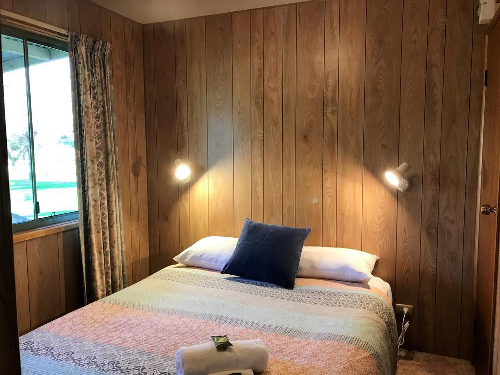 Colac Colac Caravan Park Corryong ภายนอก รูปภาพ
